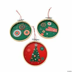 New 🎁 Embroidery Hoop 🔔 Christmas Ornament Craft Kit - Makes 6 ✨