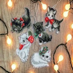 Buy 😉 LetiStitch - Counted Cross Stitch Kit 🔔 Christmas Kittens Toys Leti987 🔥